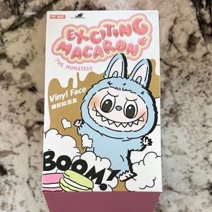 Exciting Macaron Labubu - Sesame Bean